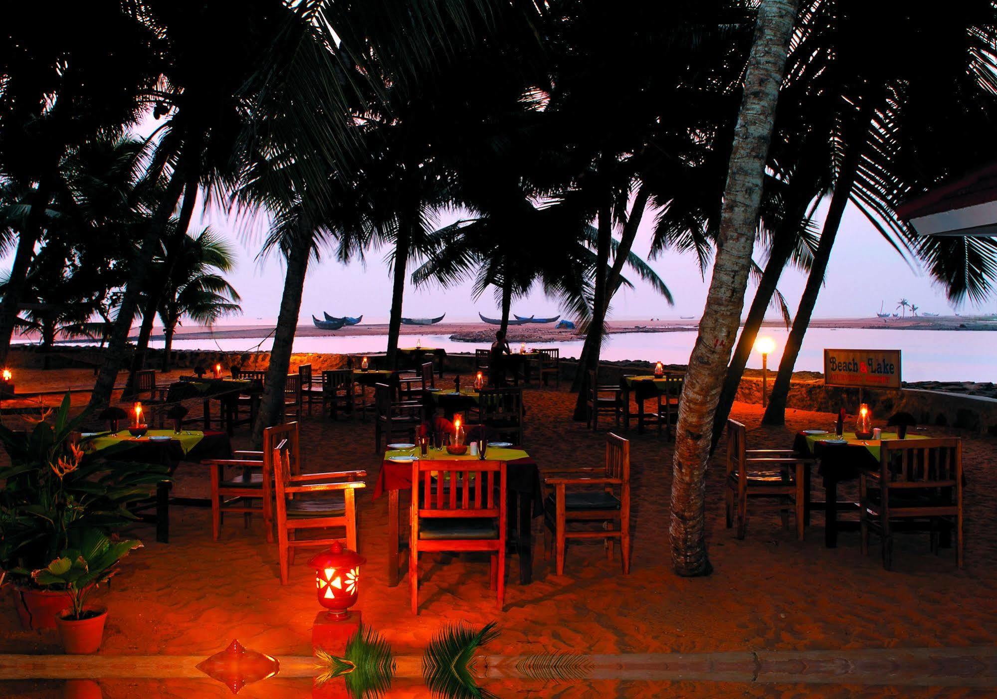 Beach And Lake Ayurvedic Resort, Kovalam Buitenkant foto