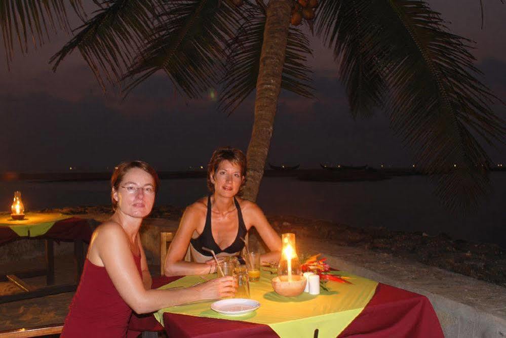 Beach And Lake Ayurvedic Resort, Kovalam Buitenkant foto