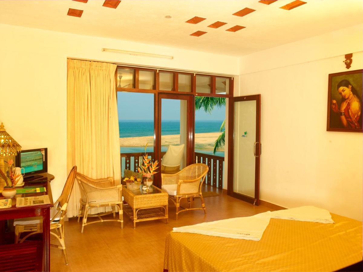 Beach And Lake Ayurvedic Resort, Kovalam Buitenkant foto